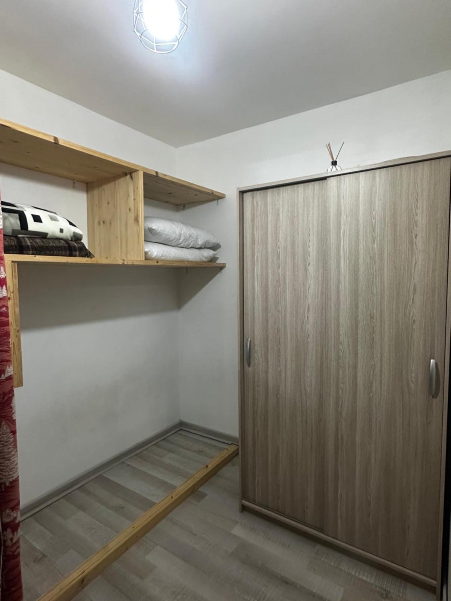 Castel De Roches Apartment แซ็งต์-แฌร์เวส์-เลส์-แบ็งส์ ภายนอก รูปภาพ