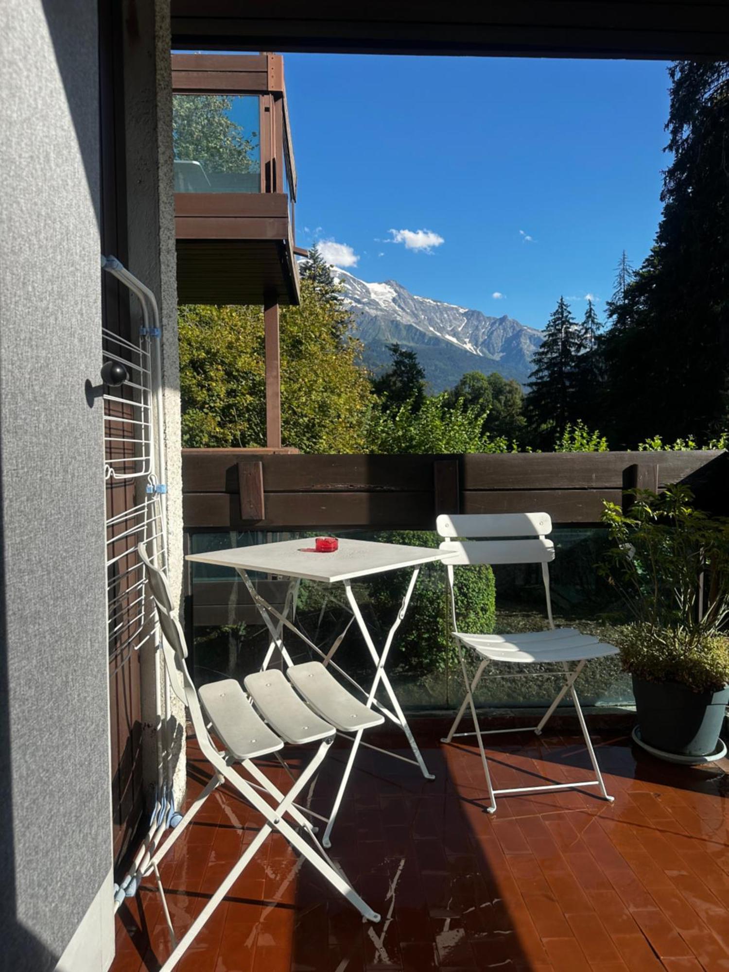 Castel De Roches Apartment แซ็งต์-แฌร์เวส์-เลส์-แบ็งส์ ภายนอก รูปภาพ