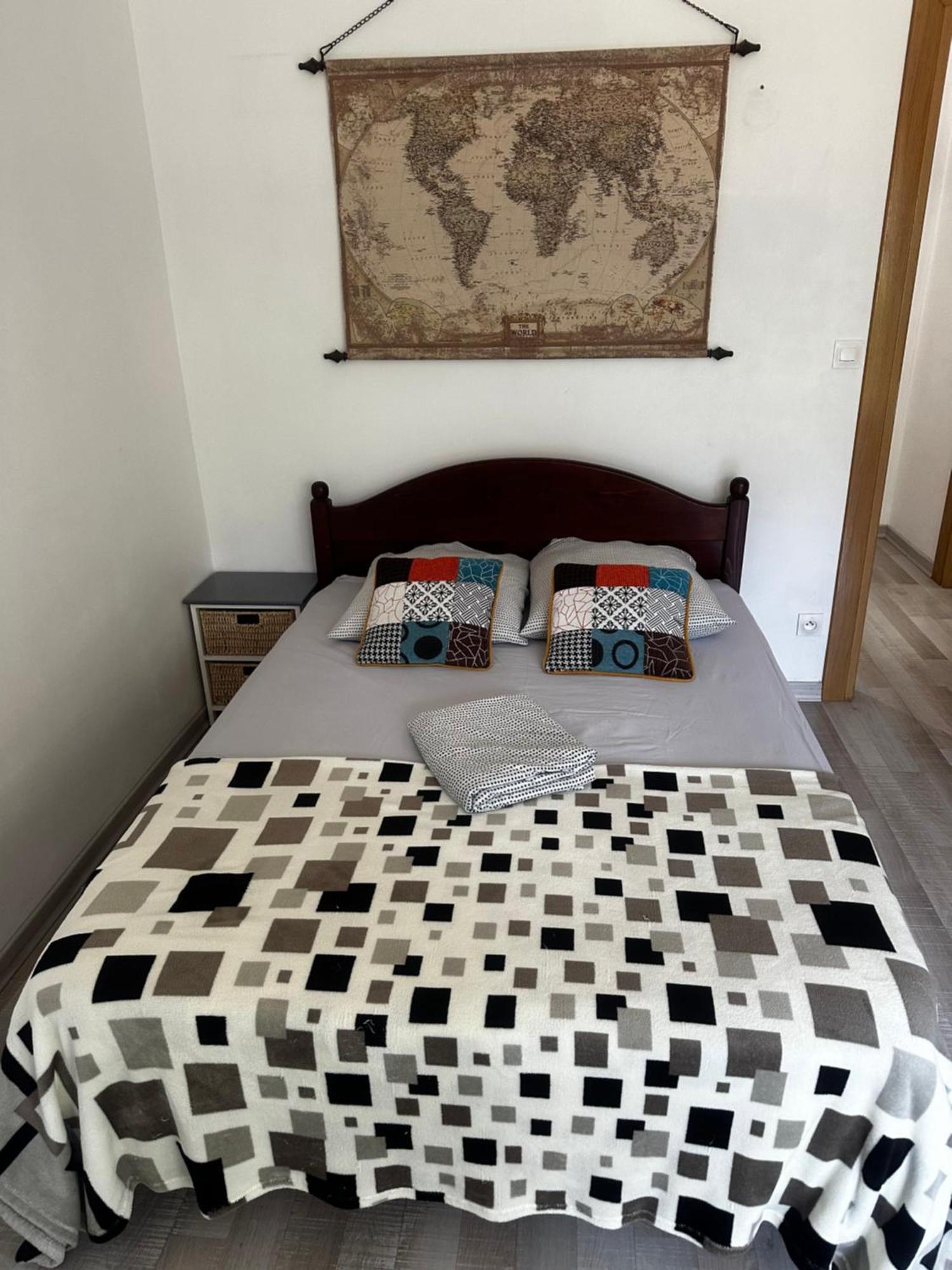 Castel De Roches Apartment แซ็งต์-แฌร์เวส์-เลส์-แบ็งส์ ภายนอก รูปภาพ