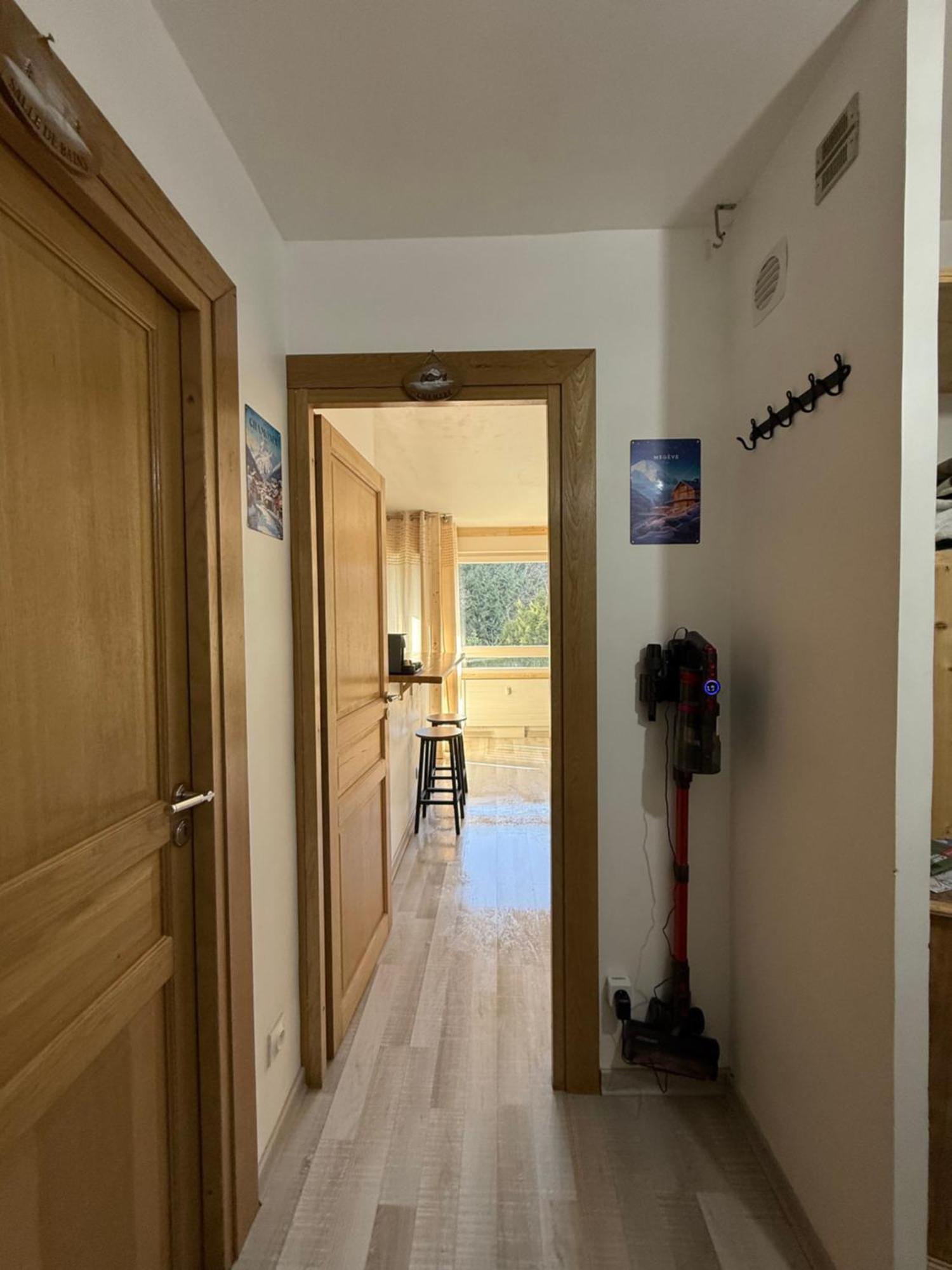 Castel De Roches Apartment แซ็งต์-แฌร์เวส์-เลส์-แบ็งส์ ภายนอก รูปภาพ